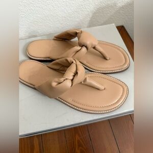 J.Crew Women’s Puffy Knotted Thong Sandals Nude Beige Great Condition